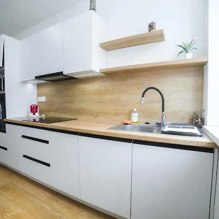 Apartment Majka *